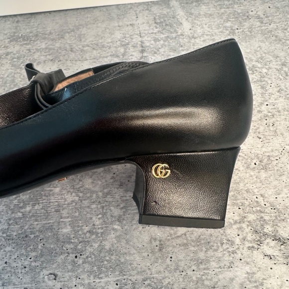 Gucci Bonny Bow crystal Chain Leather Pumps - Picture 10 of 10